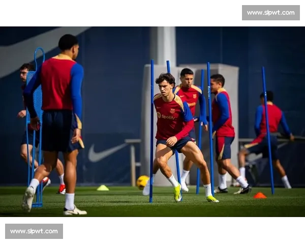 轻松下载足球APP畅享精彩赛事实时数据分析与全球足球资讯尽在掌握 - 副本 - 副本 - 副本