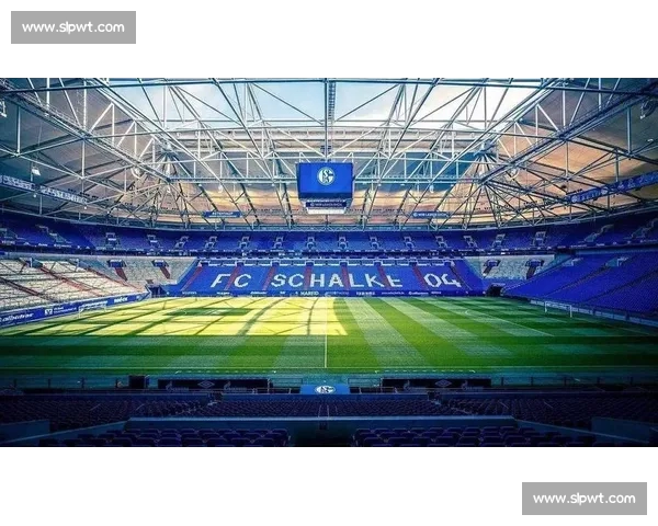 高清流畅足球赛事直播APP下载畅享实时精彩对决全程不漏每一球 - 副本 - 副本 - 副本 (8) - 副本 - 副本 - 副本